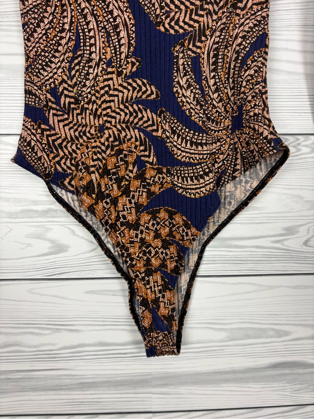 FARM Rio black/gold psychedelic foliage bodysuit size large - Picture 4 of 12